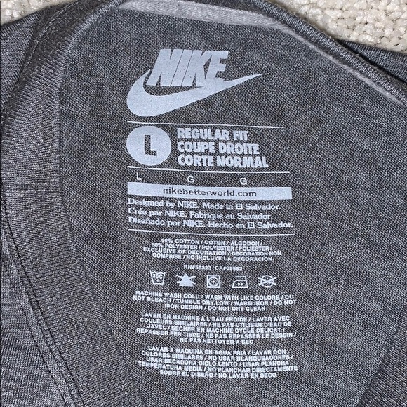 Nike Grey T-Shirt - Picture 4 of 4